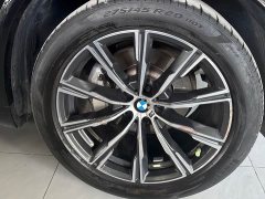 BMW X5 xDrive 30Li Luxury M Sport Package - ფოტო 3
