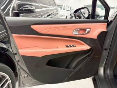 Geely Boyue REV 375km Ultra-Long Range Platinum Extended Range Smart Supreme Edition - ფოტო 11