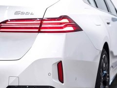BMW 5 Series 530Li Luxury M Sport Package - ფოტო 11