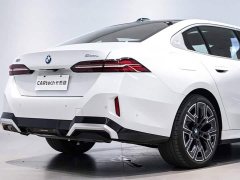 BMW 5 Series 530Li Luxury M Sport Package - ფოტო 6