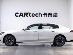 BMW 5 Series 530Li Luxury M Sport Package - ფოტო 9