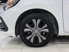 Honda Fit 1.5L CVT Trendy Sunroof Edition - photo 6