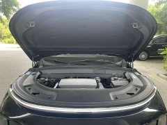 Li Auto L8 2023 Pro - ფოტო 12
