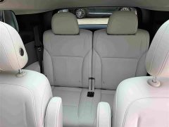 Li Auto i8 Standard Edition - ფოტო 17