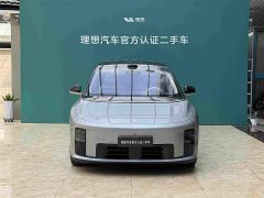 Li Auto i8 Standard Edition - ფოტო 2