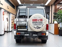 Toyota Land Cruiser (Imported) LC76 4.0L Manual - ფოტო 5
