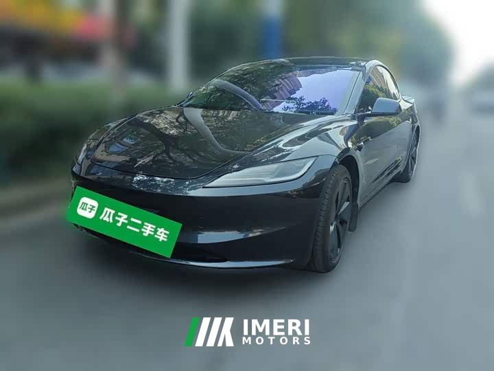 Tesla Model 3 Rear-Wheel Drive