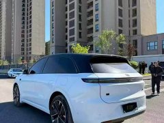 Li Auto L6 Pro Smart Refresh Edition - ფოტო 9