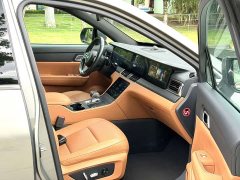 Li Auto ONE Extended Range 6-Seater - ფოტო 6