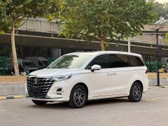 SAIC Rong Wei iMAX8 New Energy 1.5T DMH Land Respect Luxury Edition - ფოტო 1