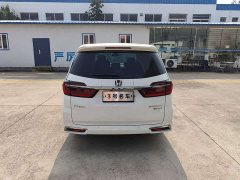 Honda Odyssey 2.0L e:HEV Sharp Radiance Edition - ფოტო 2
