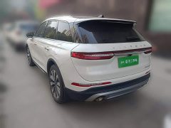 Lincoln Explorer 2022 2.0T FWD Elegant Edition - ფოტო 4
