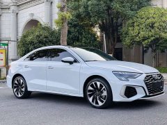 Audi A3 Facelift A3L Limousine 35 TFSI Fashion Sport - ფოტო 3