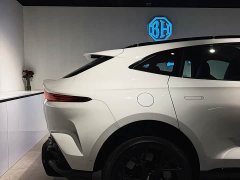 Aston Martin DBX 2025 4.0T V8 707 - ფოტო 5
