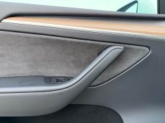 Tesla Model Y Rear-Wheel Drive - ფოტო 9