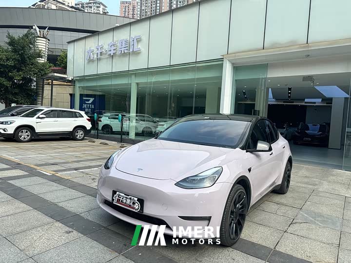 Tesla Model Y Long Range All-Wheel Drive