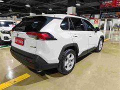 Toyota RAV4 2022 2.0L CVT FWD Urban Edition - ფოტო 9