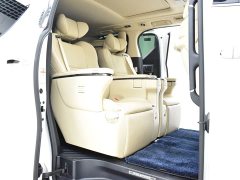 Toyota Vellfire 2020 Dual Motor 2.5L HV Premium Edition - ფოტო 19