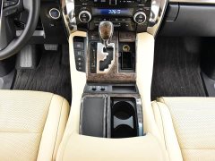 Toyota Vellfire 2020 Dual Motor 2.5L HV Premium Edition - ფოტო 9