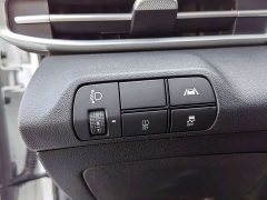 Hyundai Elantra 2022 1.5L CVT Luxury - ფოტო 16