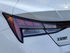 Hyundai Elantra 2022 1.5L CVT Luxury - ფოტო 8