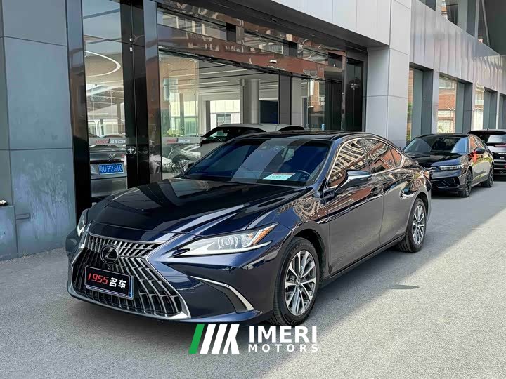 Lexus ES 2023 200 Excellence Edition - ავტომობილი ჩინეთიდან