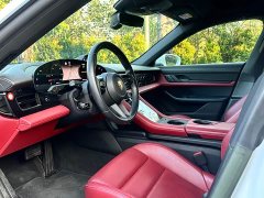 Porsche Taycan - ფოტო 11