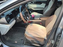 BYD Qin PLUS Glory Edition DM-i 55KM Leading - ფოტო 9