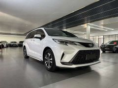 Toyota Gravia 2.5L Hybrid Prestige Plus AWD - ფოტო 3