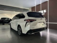 Toyota Gravia 2.5L Hybrid Prestige Plus AWD - ფოტო 7