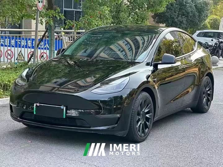 Tesla Model Y Facelift Rear-Wheel Drive