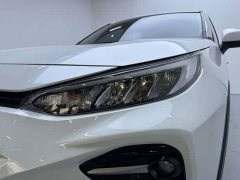 Toyota Venza 2.0L CVT FWD Luxury - ფოტო 16