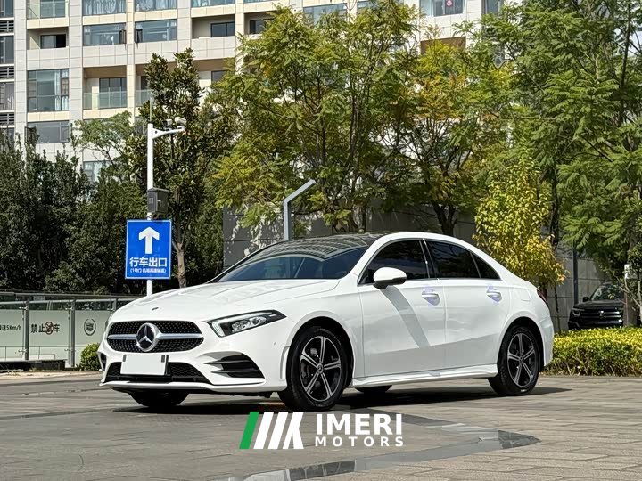 Mercedes-Benz A-Class A 200 L Sport Sedan Fashion Edition
