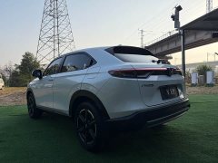 Honda Vezel 1.5L CVT Elite - ფოტო 4