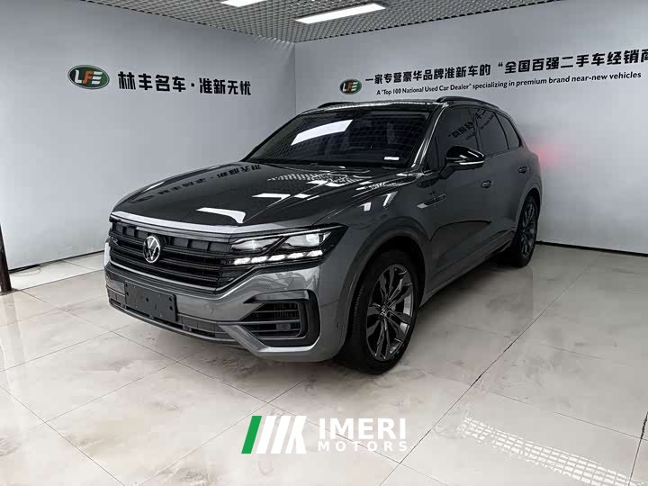 Volkswagen Touareg 3.0TSI Rui Xiang Edition Obsidian Black Sport Package - ავტომობილი ჩინეთიდან