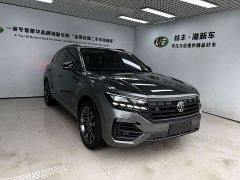 Volkswagen Touareg 3.0TSI Rui Xiang Edition Obsidian Black Sport Package - ფოტო 3