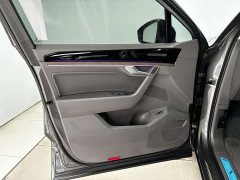 Volkswagen Touareg 3.0TSI Rui Xiang Edition Obsidian Black Sport Package - ფოტო 9