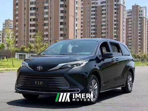 2025 Toyota Sienna 2.5L Hybrid AWD Luxury
