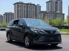 Toyota Sienna 2024 2.5L Hybrid AWD Luxury - ფოტო 3