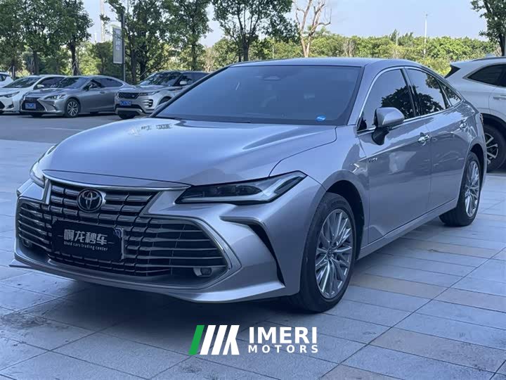 Toyota Avalon Hybrid 2.0L Luxury