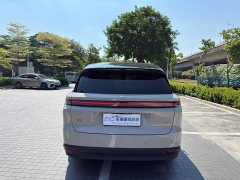 Li Auto i8 2025 Standard Edition - ფოტო 7