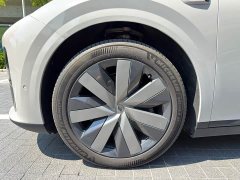 Li Auto i8 2025 Standard Edition - ფოტო 9