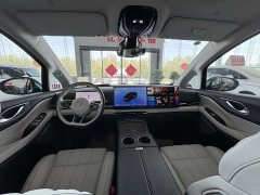 Voyah Lantu Dreamchaser PHEV AWD Flagship Kunpeng Edition - ფოტო 4