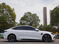 BYD Dolphin 2022 550km Standard Range RWD Luxury - ფოტო 14