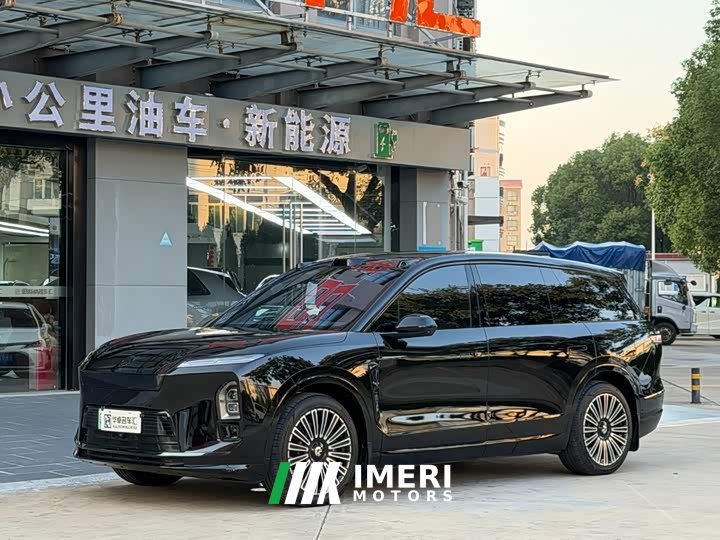 NIO ES8 Six-Seat Executive Luxury Edition