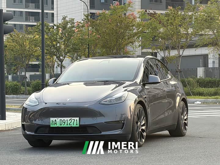 Tesla Model Y Performance All-Wheel Drive - ავტომობილი ჩინეთიდან