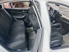SAIC MG i5 1.5L CVT Star Shine Edition - ფოტო 15