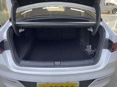 BYD Qin PLUS Glory Edition DM-i 55KM Leading - ფოტო 16