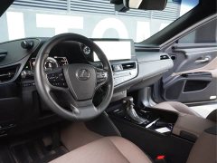 Lexus ES 2022 300h Excellence Edition - ფოტო 9