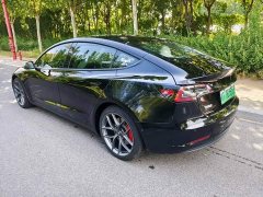 Tesla Model 3 Performance All-Wheel Drive - ფოტო 4